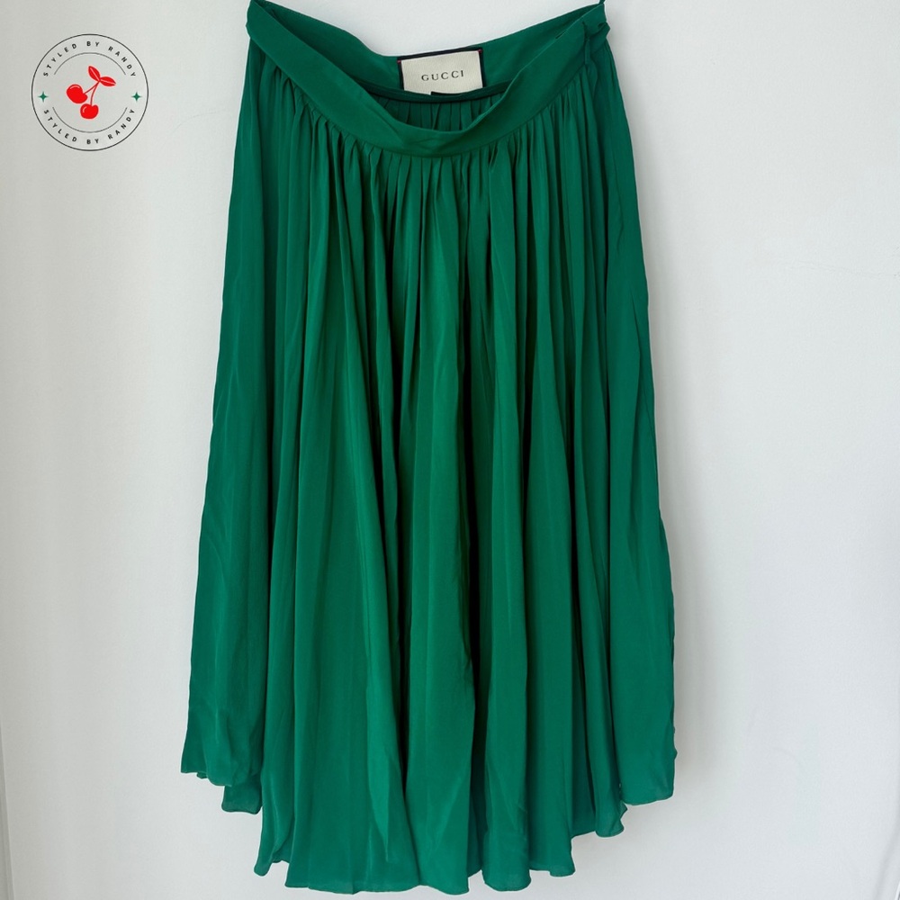 Gucci Pleated Silk Midi Skirt in Green